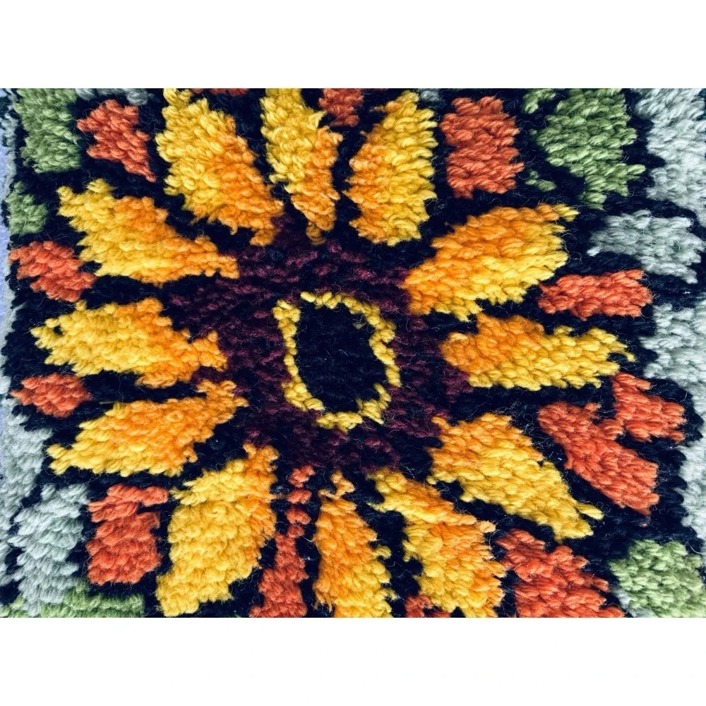 Vintage Sunflower Latch Hook 70s Handmade Pillow Unique‎ Orange Yellow Green